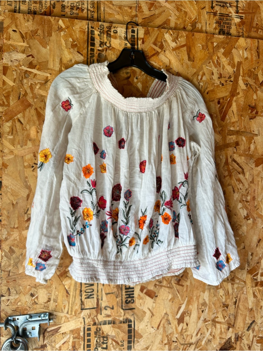 Aratta silent journey Embroidered White Floral Peasant Blouse